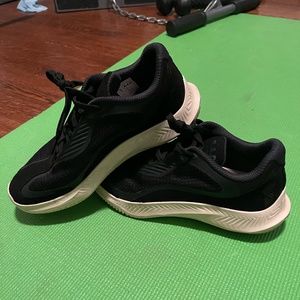 R.A.D GLOBAL SHOES